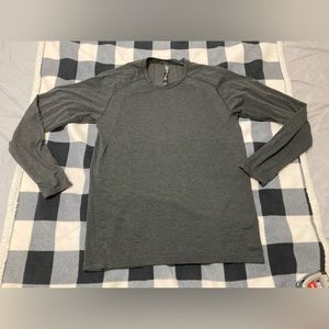 Lululemon Metal Vent Long Sleeve T shirt Large